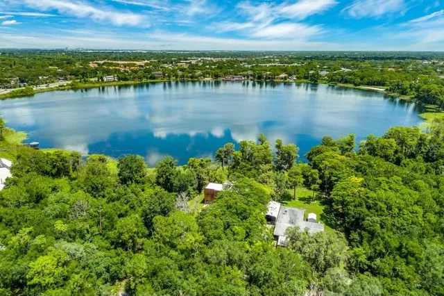 a view of a lake with houses
