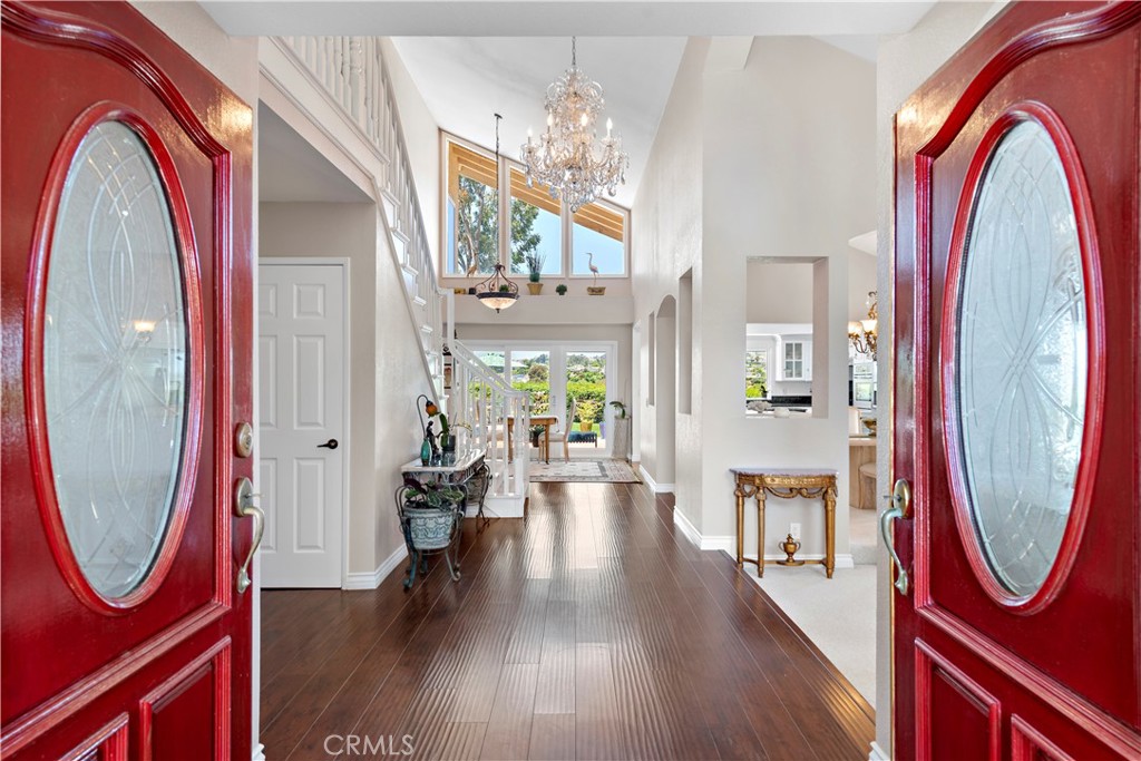 33622 Via Martos Dana Point, CA 92629 - Photo 5 of 46 Double Doors Enter to this Light & Bright Home with Soaring Ceilings!