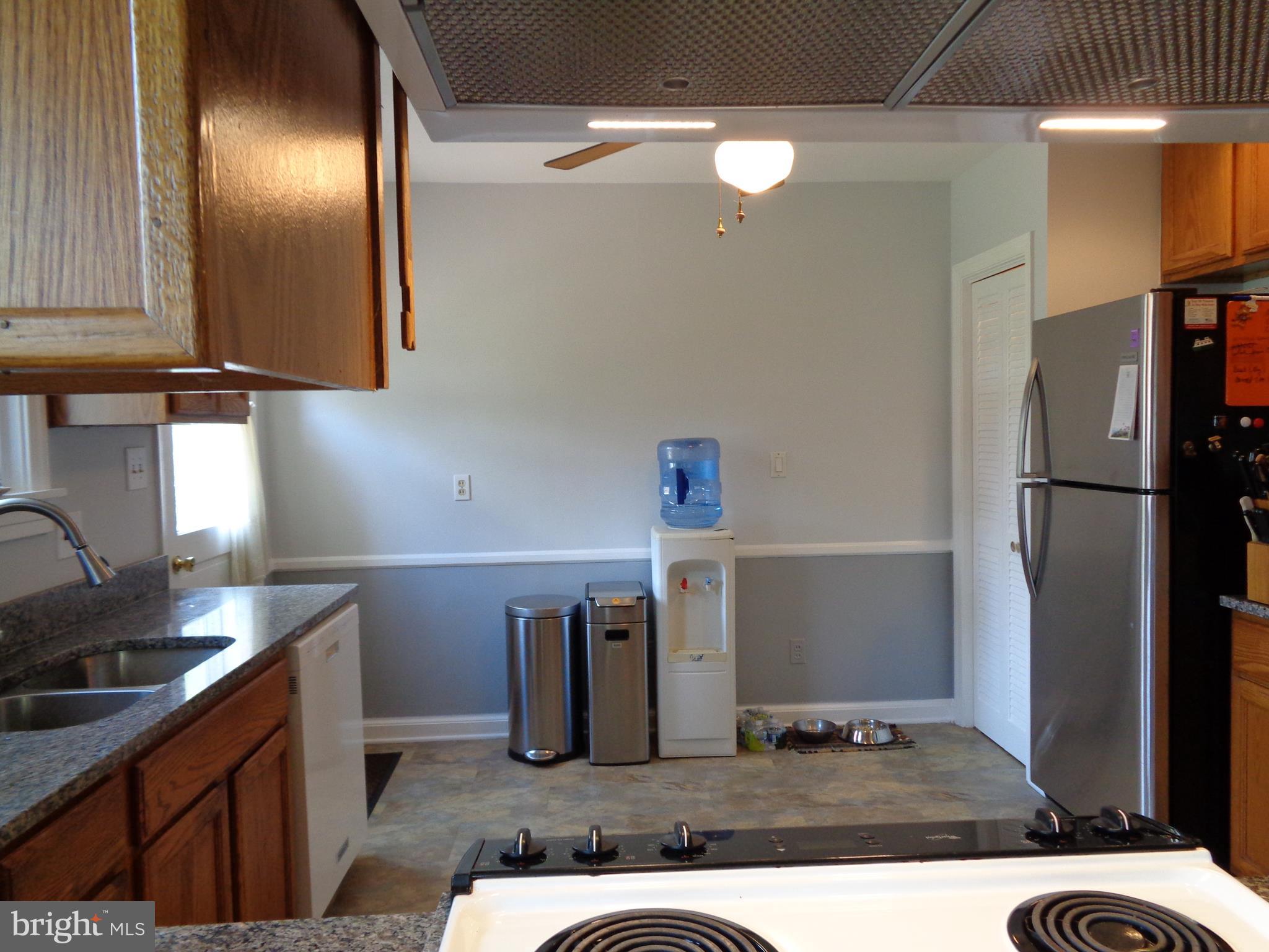1213 Daves Road Edgewater, MD 21037 - Photo 17 of 69