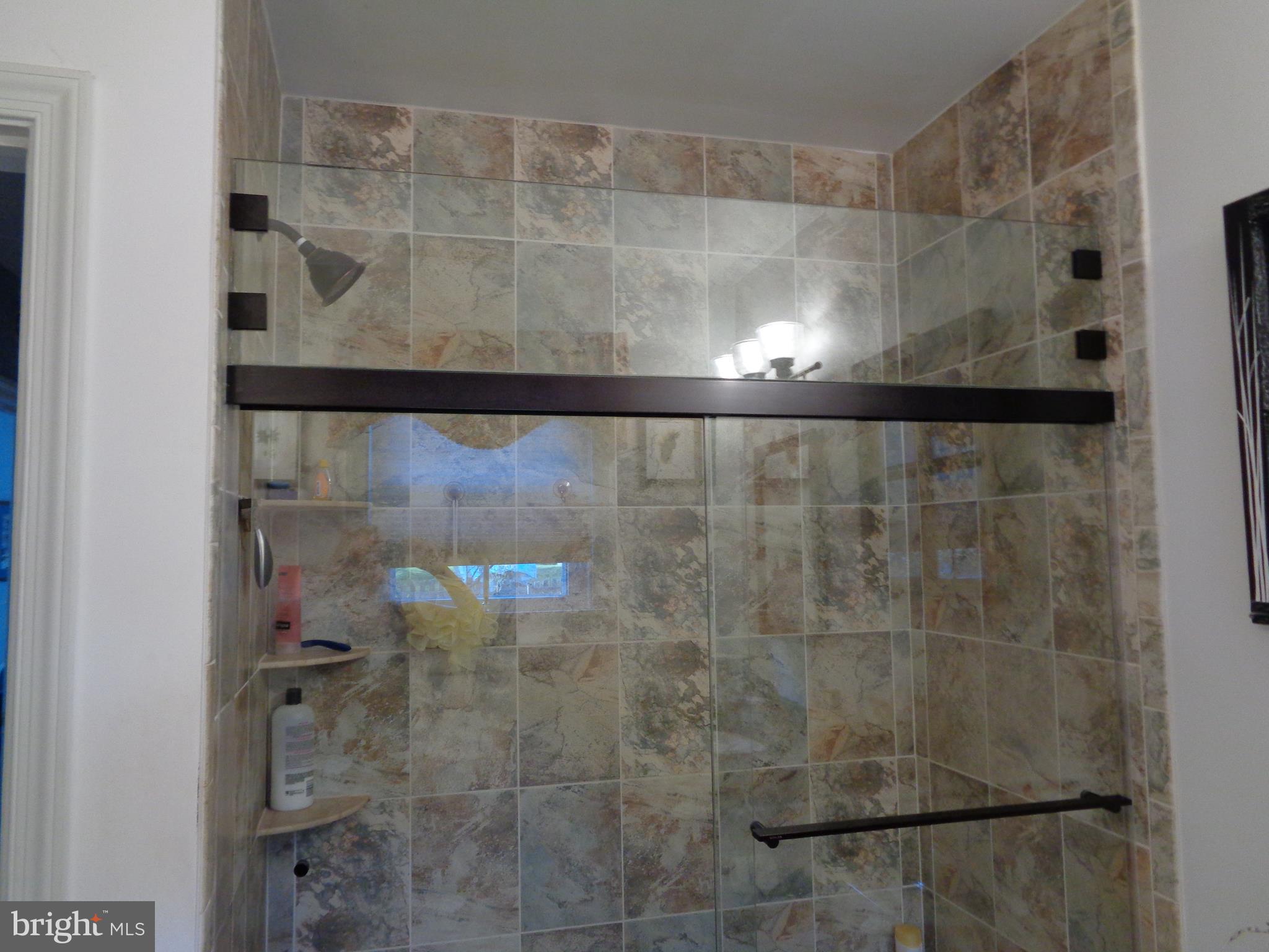1213 Daves Road Edgewater, MD 21037 - Photo 29 of 69 Main Full Bath