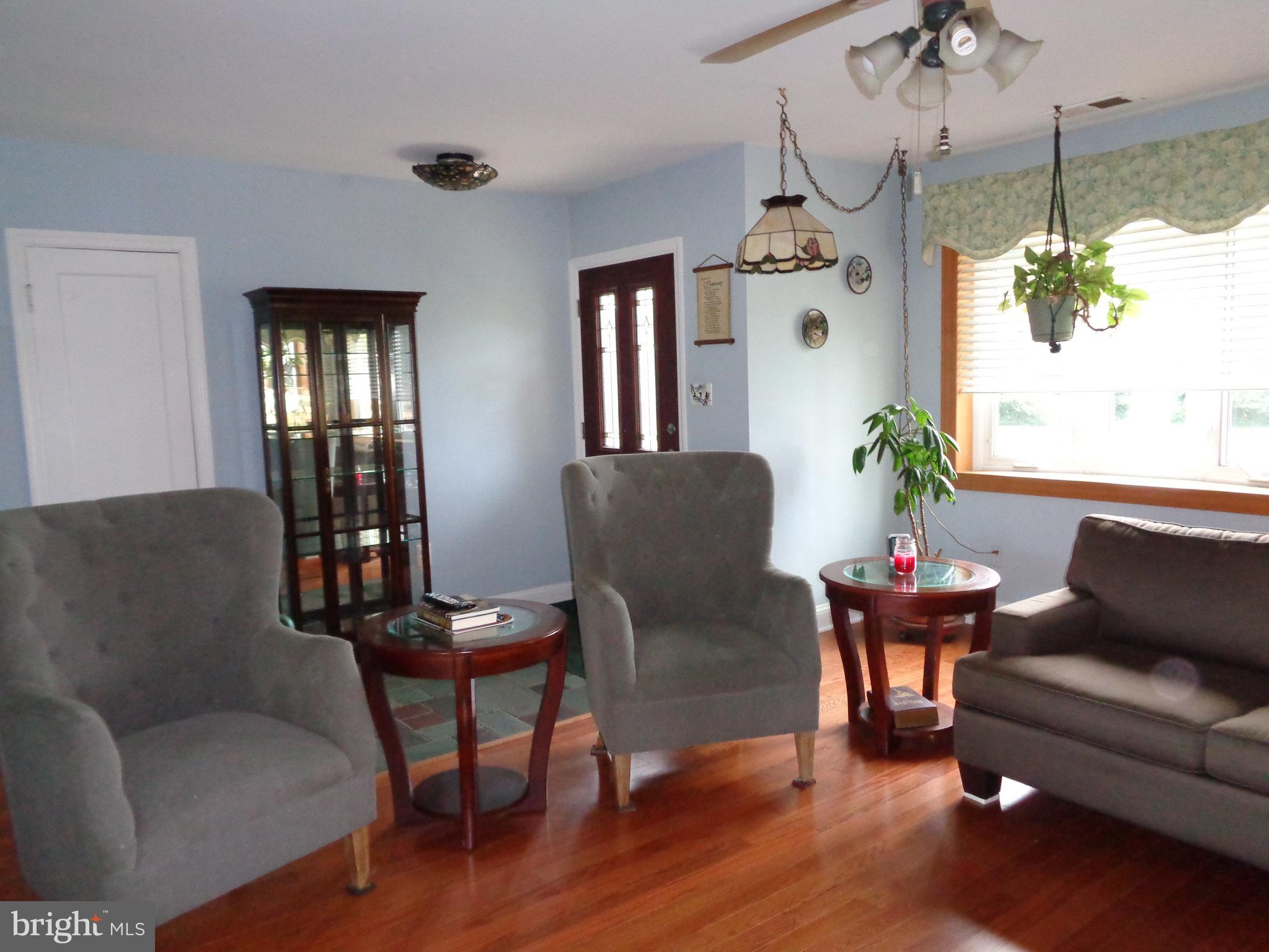 1213 Daves Road Edgewater, MD 21037 - Photo 41 of 69 Living Room