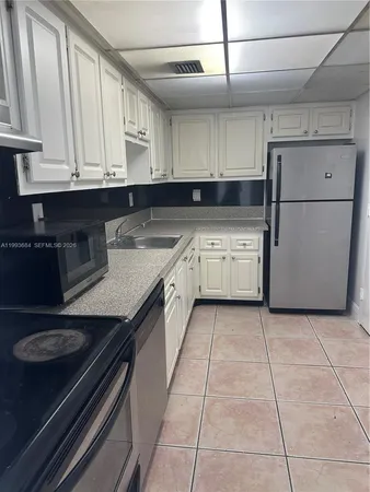 $2,150 | 1805 Sans Souci Boulevard, Unit 404, North Miami, FL 33181
