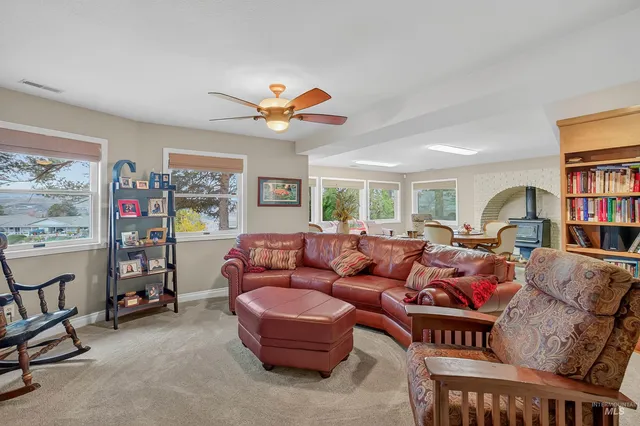 $795,000 | 3887 Lakeview Drive, Lewiston, ID 83501