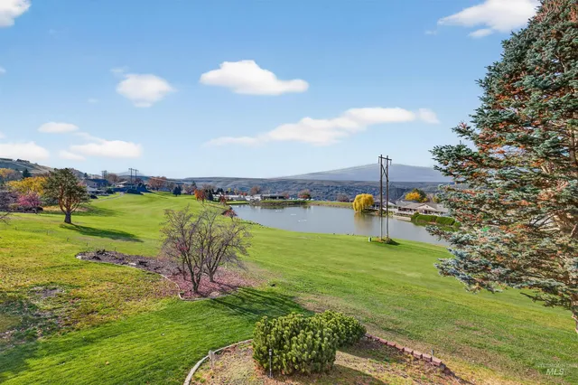 $795,000 | 3887 Lakeview Drive, Lewiston, ID 83501