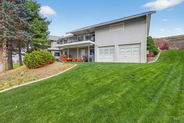 $795,000 | 3887 Lakeview Drive, Lewiston, ID 83501