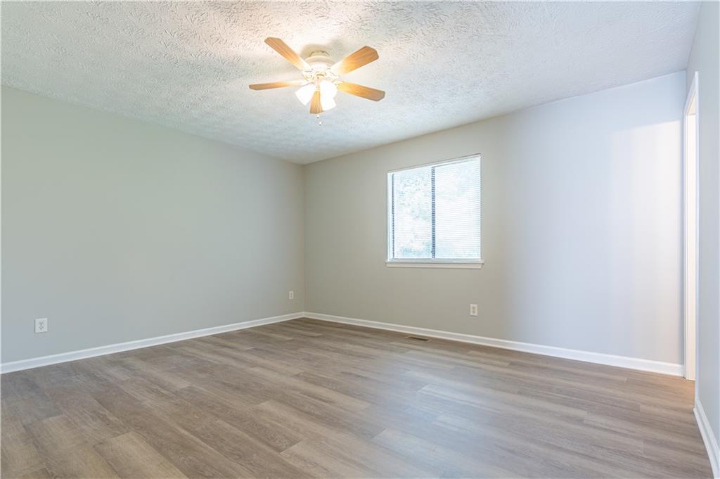 409 Arnold Road Lawrenceville, GA 30044 - Photo 15 of 40