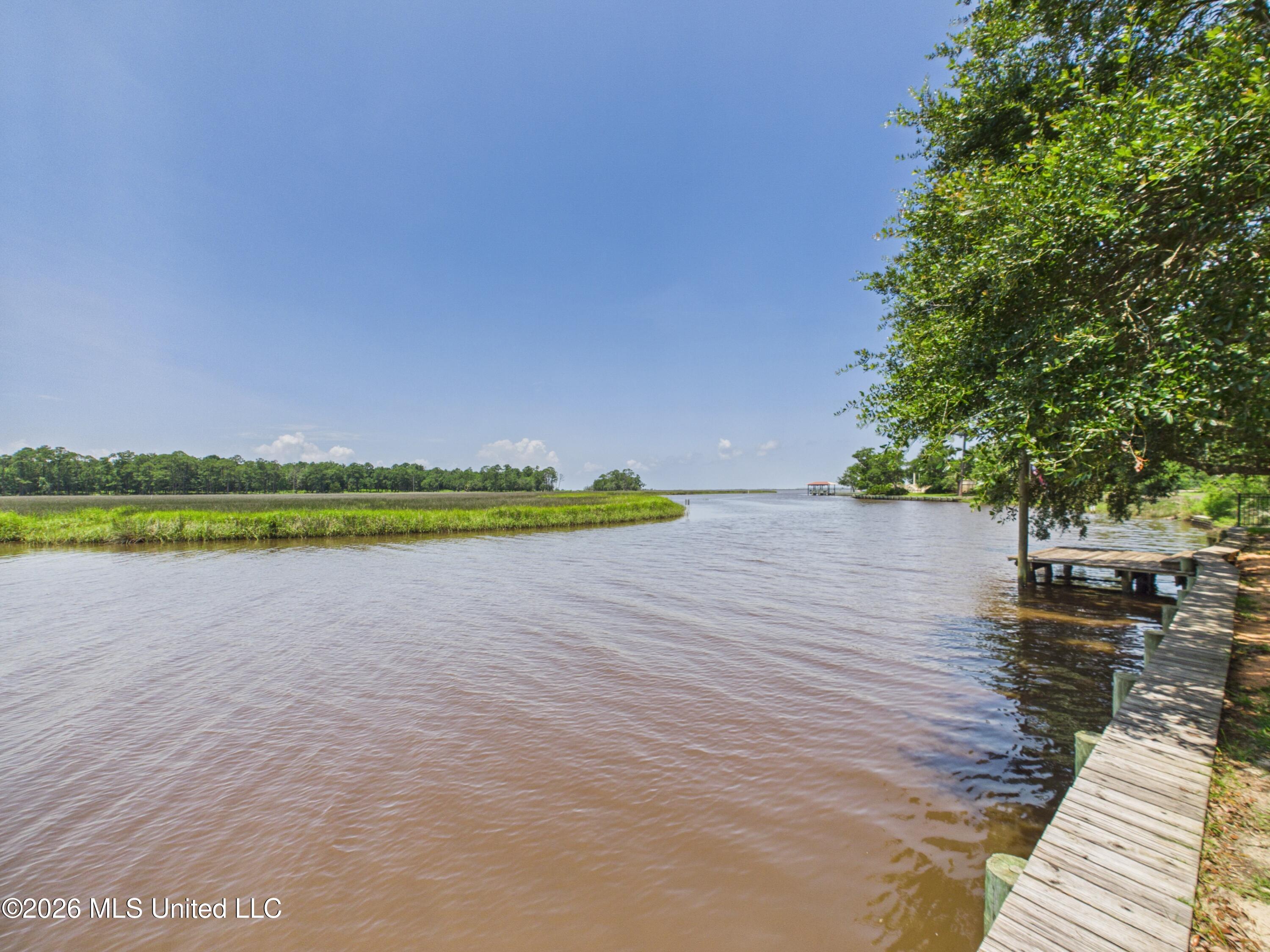 2816 Eagle Pine Drive Ocean Springs, MS 39564 - Photo 39 of 41 3ca1e13c62e54d108168f386f8f9942e_100_CAM