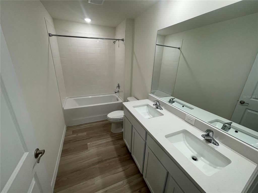 4905 Southwest 51st Road Gainesville, FL 32608 - Photo 12 of 19