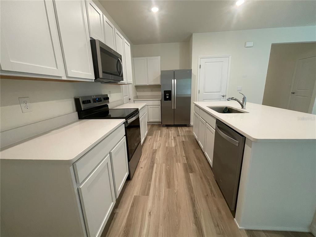 4905 Southwest 51st Road Gainesville, FL 32608 - Photo 5 of 19