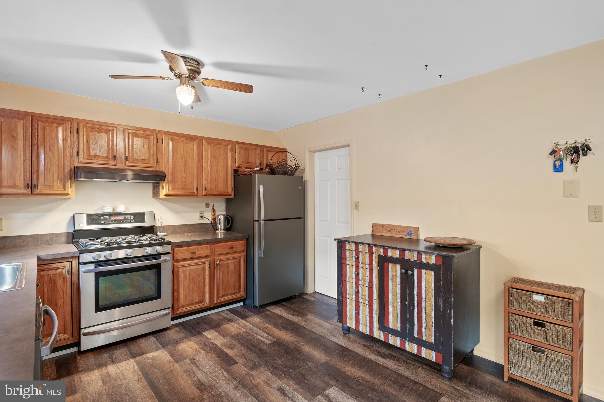 81 Robinhill Drive Lititz, PA 17543 - Photo 18 of 34