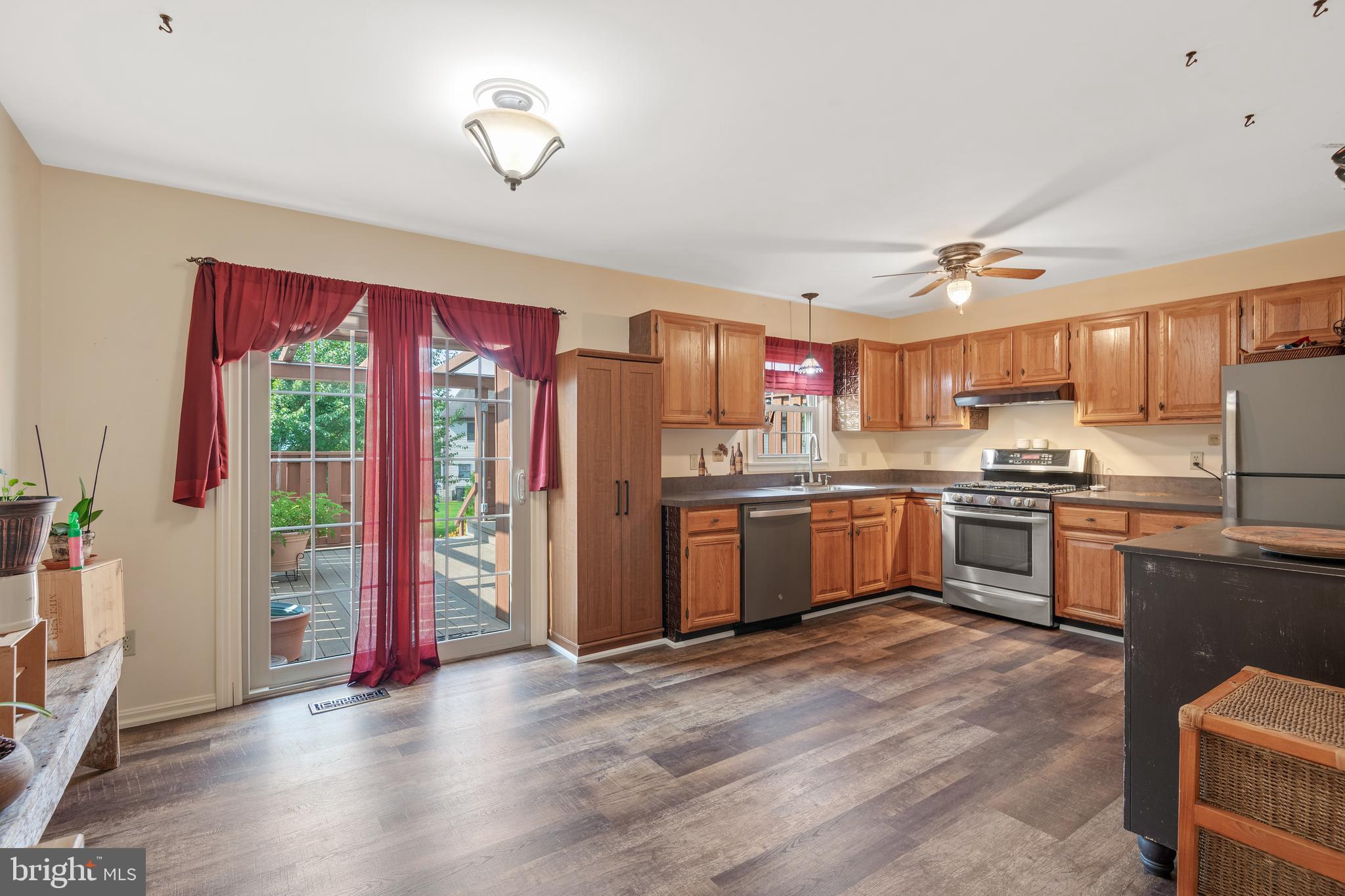 81 Robinhill Drive Lititz, PA 17543 - Photo 25 of 34