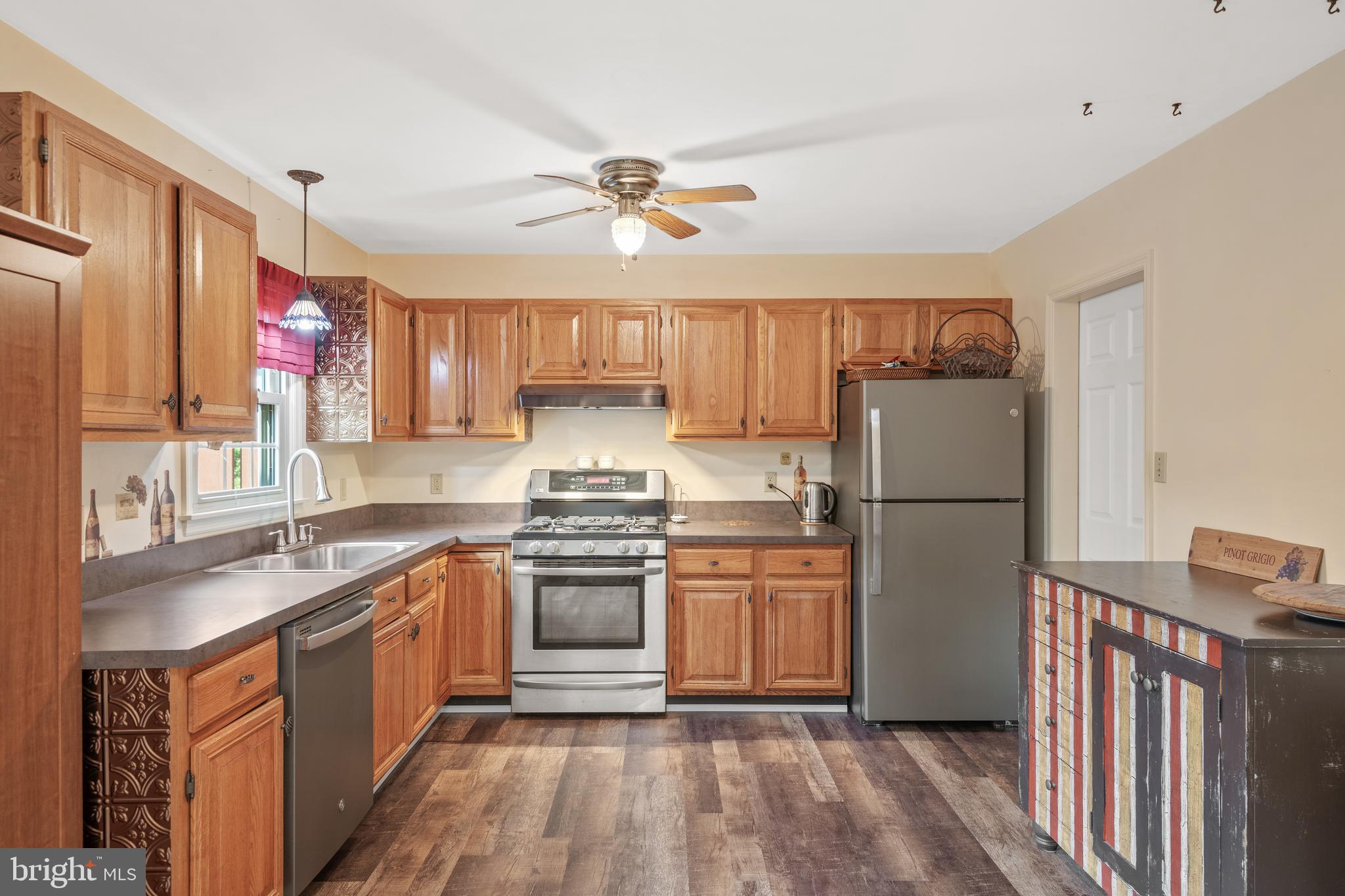 81 Robinhill Drive Lititz, PA 17543 - Photo 27 of 34