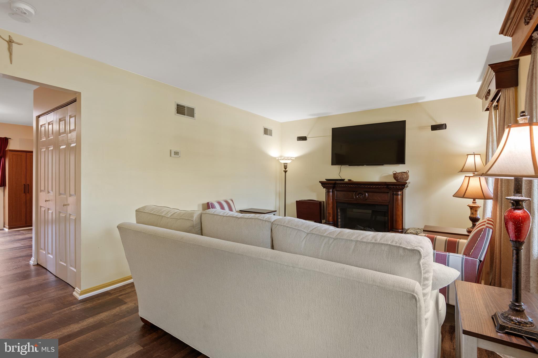 81 Robinhill Drive Lititz, PA 17543 - Photo 31 of 34