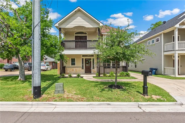 $799,000 | 1611 Park Place, College Station, TX 77840