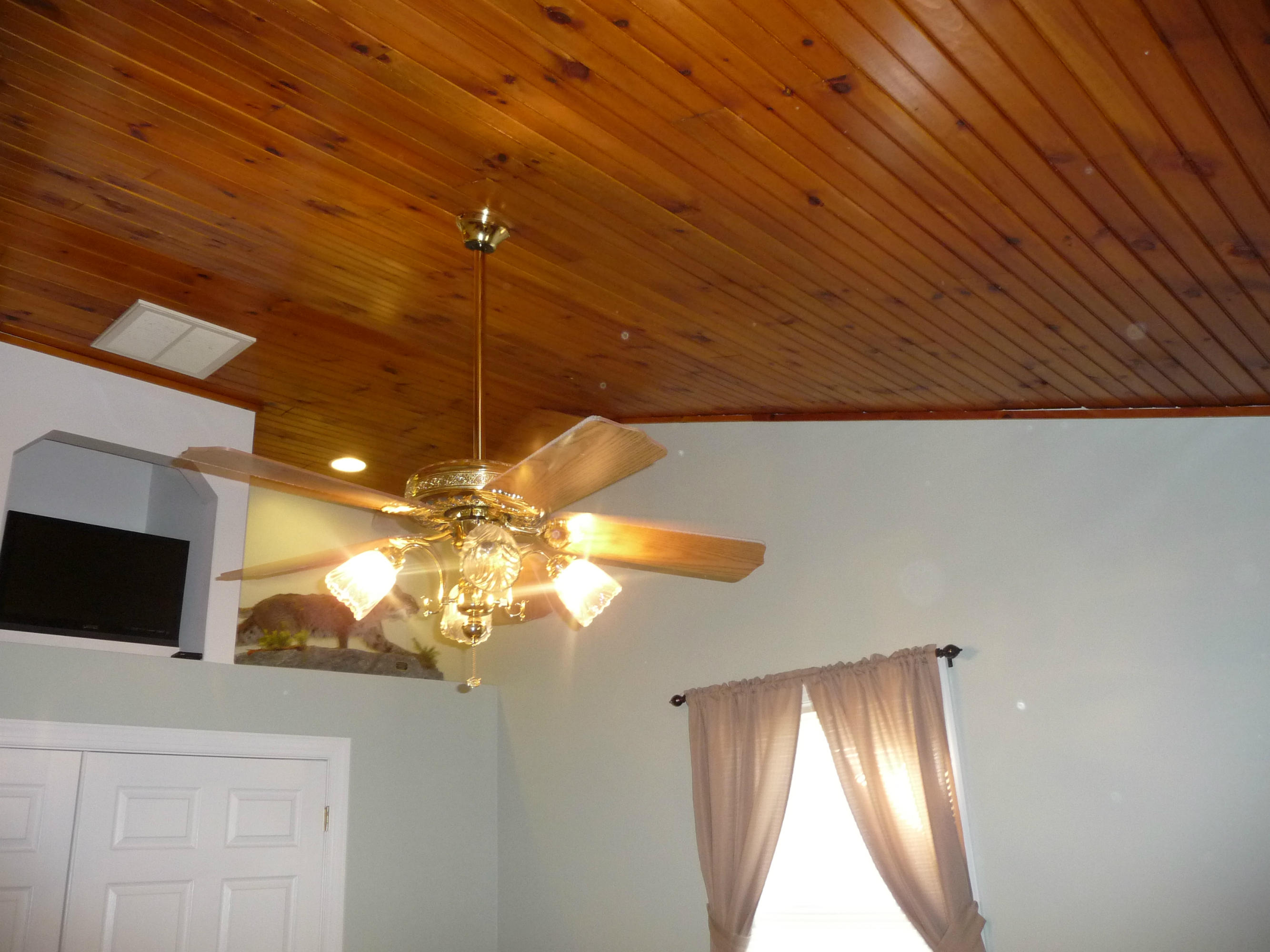 962 Paint Bank Road Salem, VA 24153 - Photo 73 of 111 P1130156