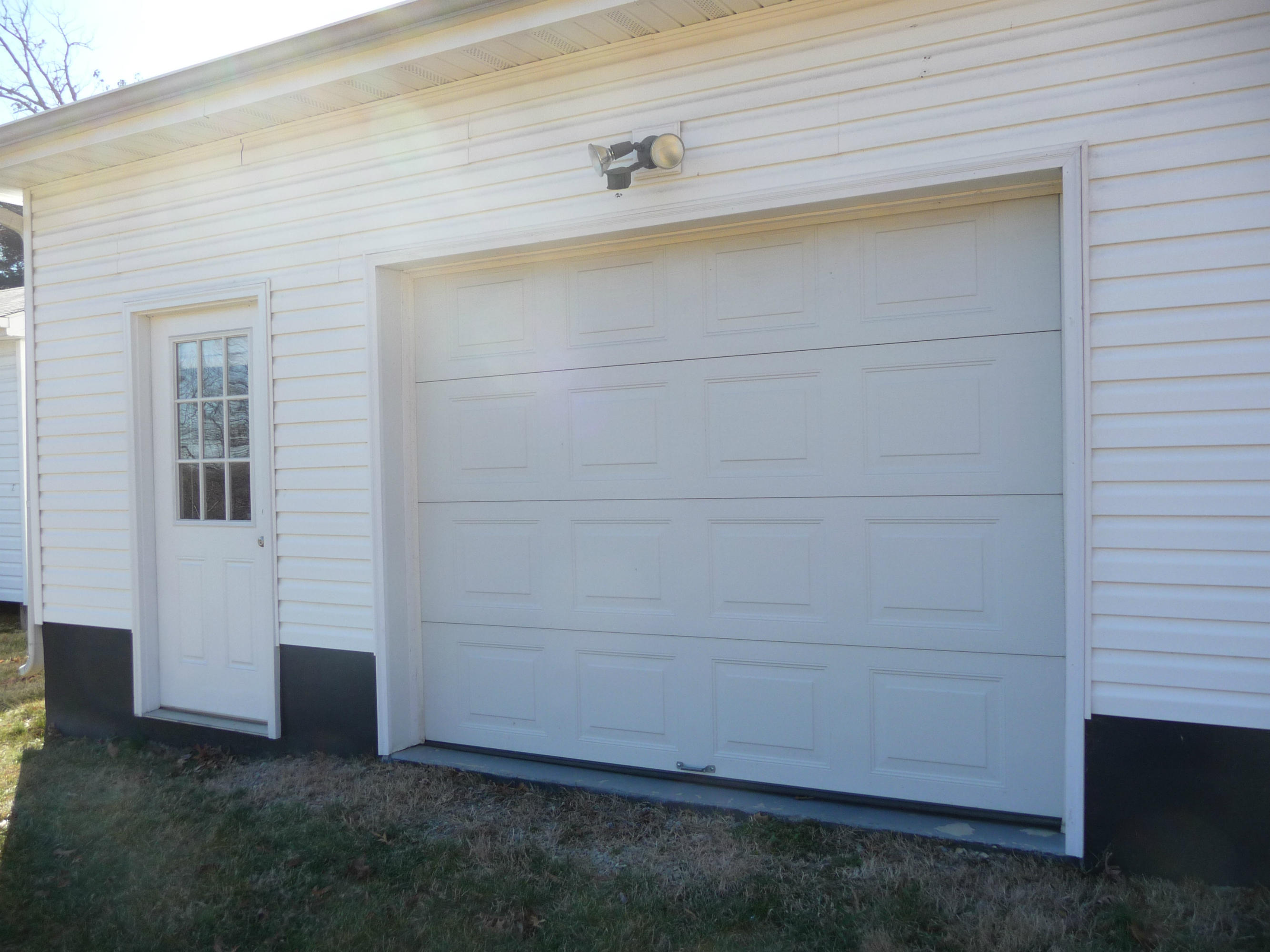 962 Paint Bank Road Salem, VA 24153 - Photo 98 of 111 P1130186