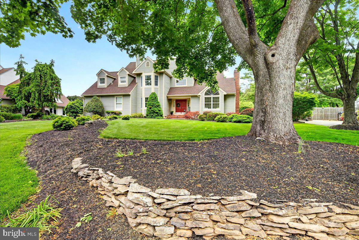 28 Baldwin Street Pennington, NJ 08534 - Photo 2 of 50