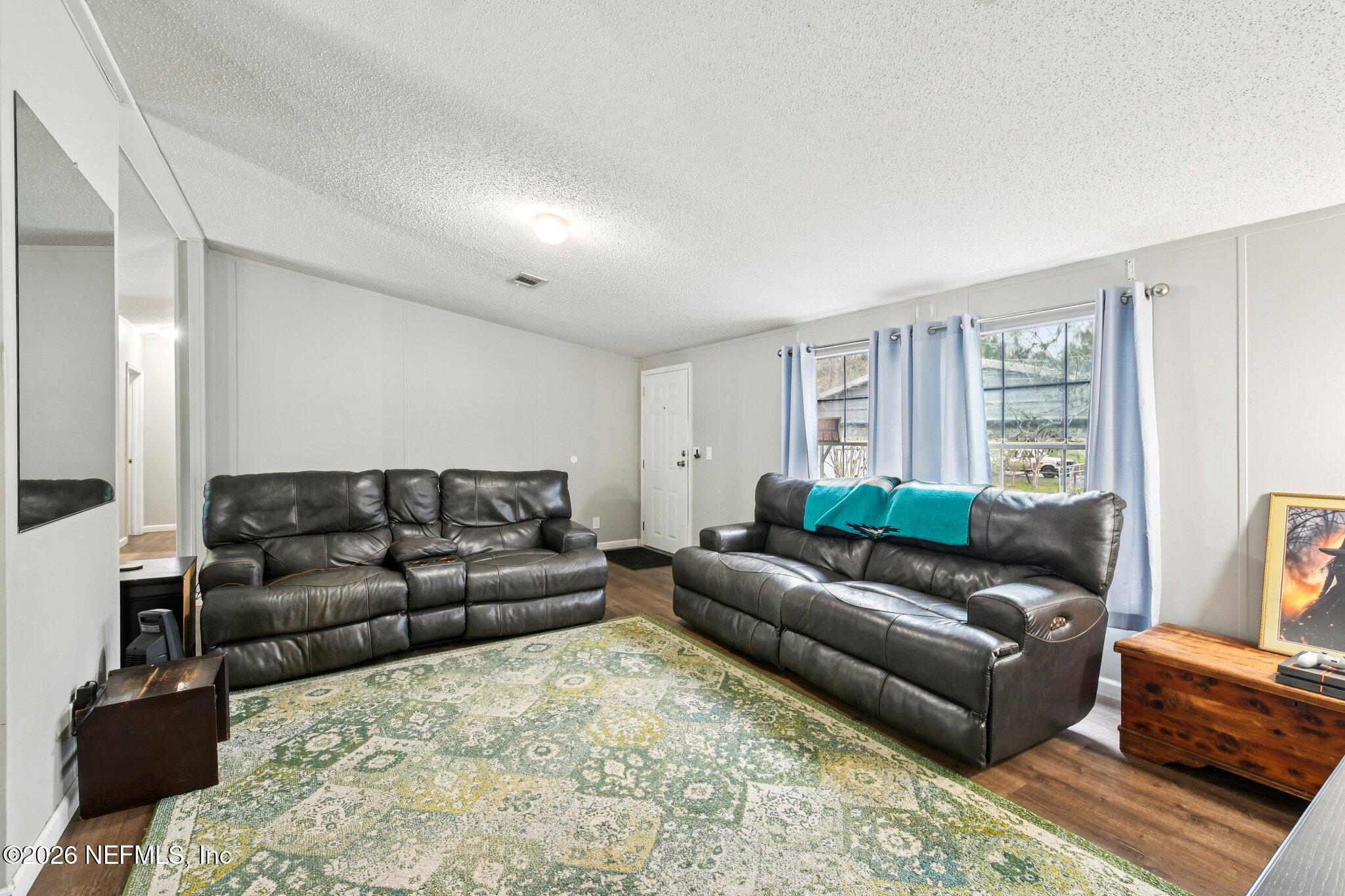 8-web-or-mls-Faye Rd-S2503-008