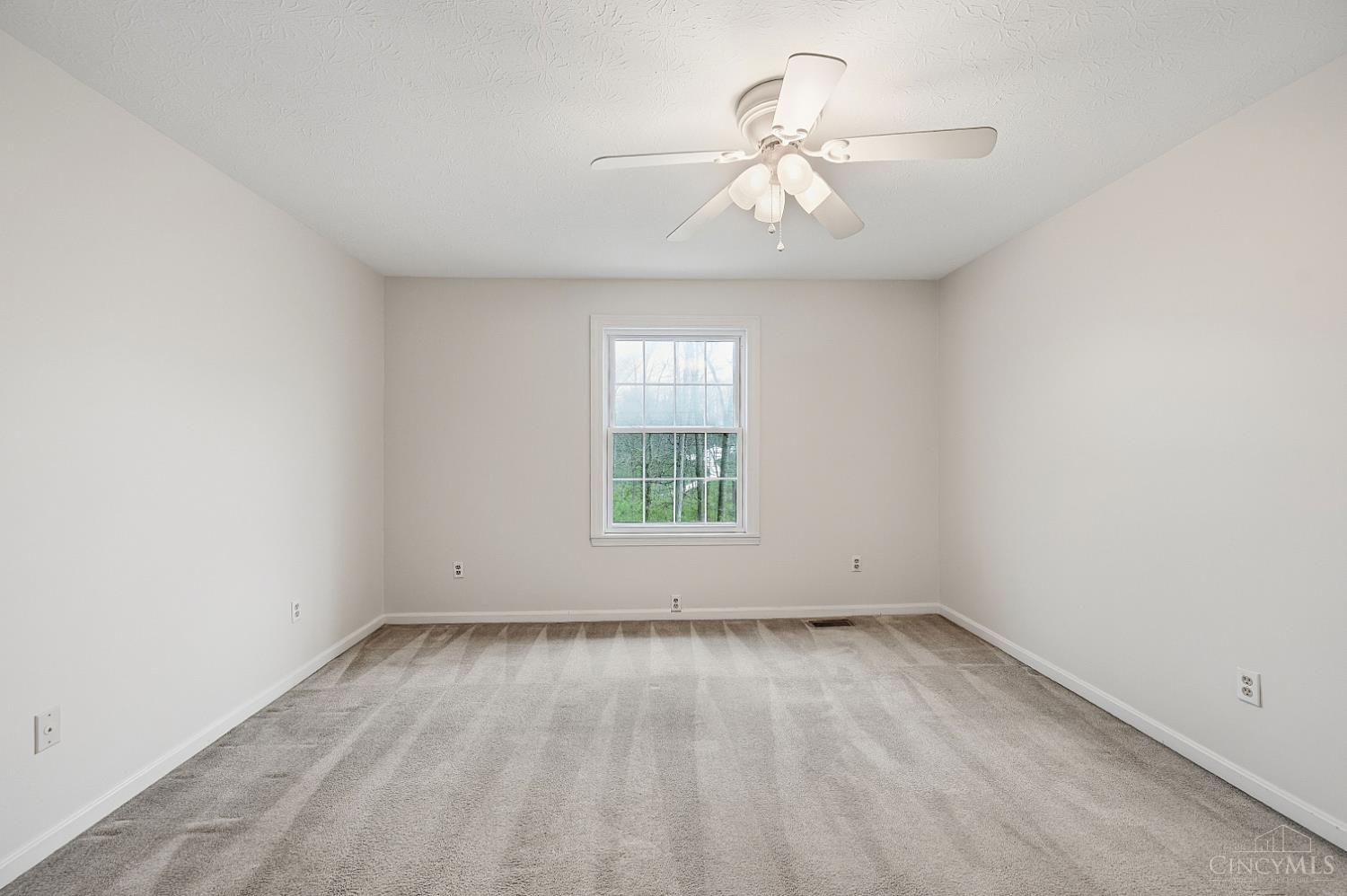 3883 Fulton Grove Road Cincinnati, OH 45245 - Photo 36 of 70