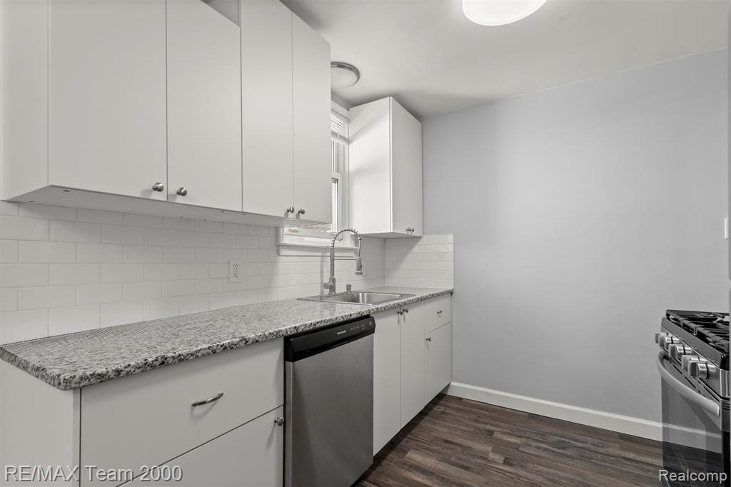 18028 Ruth Street Melvindale, MI 48122 - Photo 12 of 40