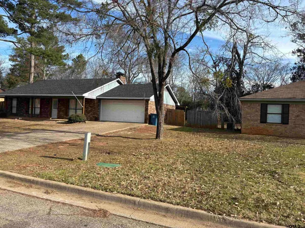 $1,800 | 901 Corey Drive, Whitehouse, TX 75791