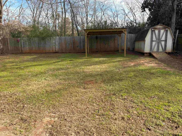 $1,800 | 901 Corey Drive, Whitehouse, TX 75791