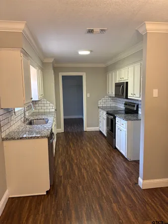 $1,800 | 901 Corey Drive, Whitehouse, TX 75791