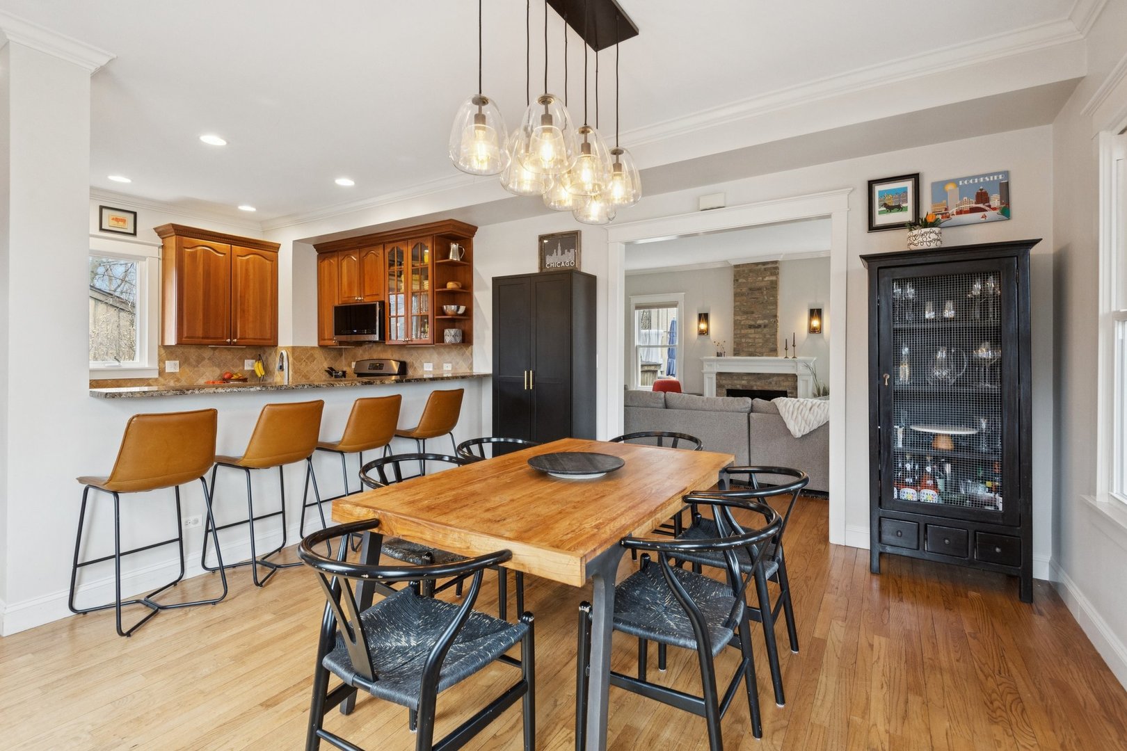 2434 Sherman Avenue Evanston, IL 60201 - Photo 12 of 30