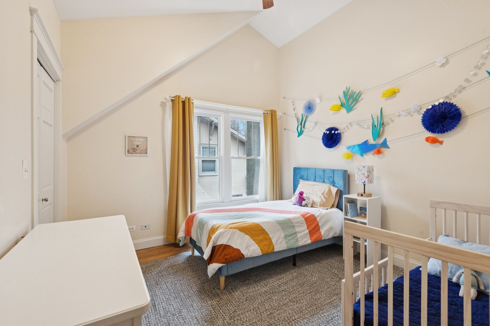 2434 Sherman Avenue Evanston, IL 60201 - Photo 22 of 30