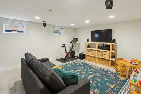 $899,000 | 2434 Sherman Avenue, Evanston, IL 60201