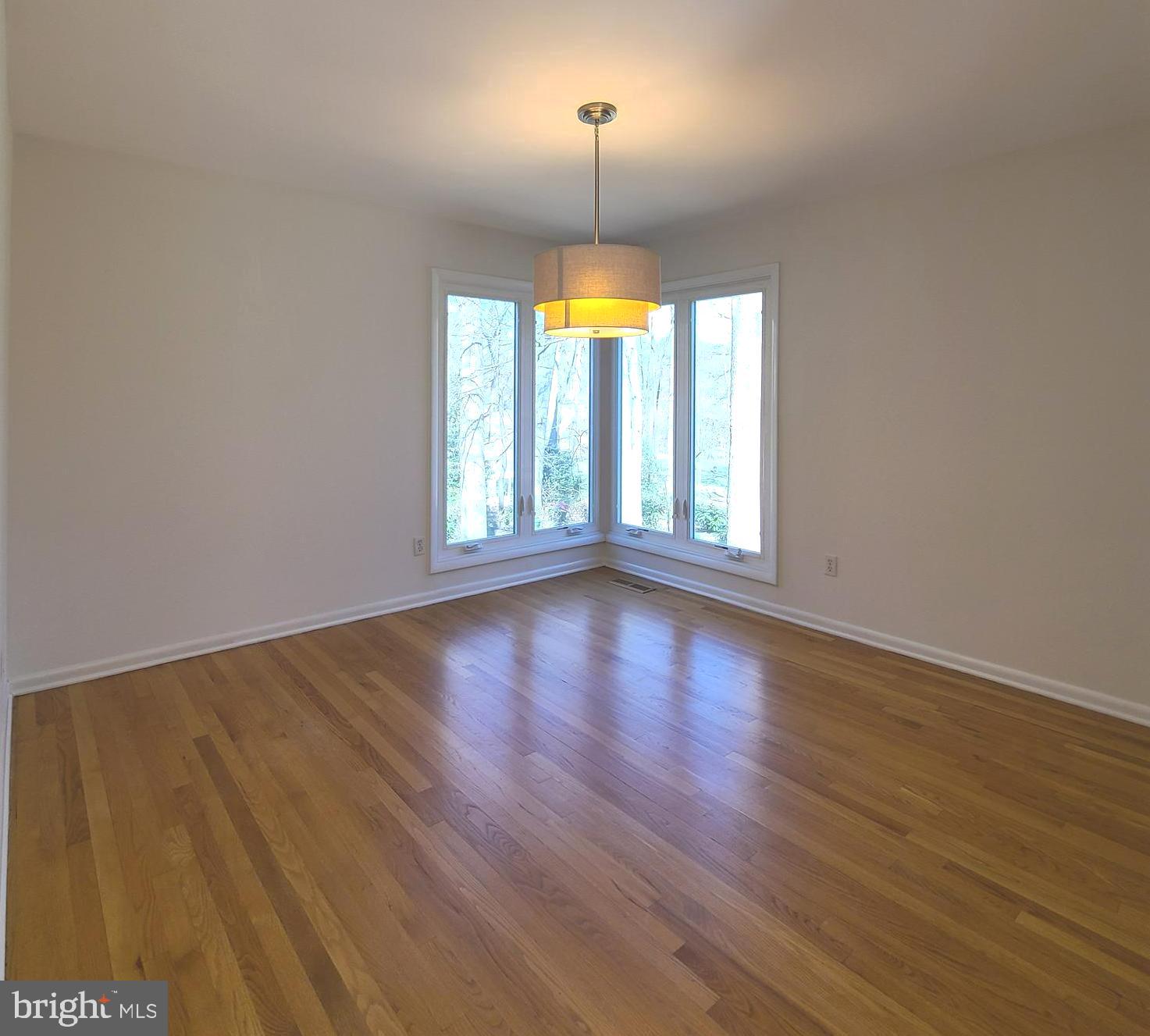 11208 Wedge Drive Reston, VA 20190 - Photo 13 of 38