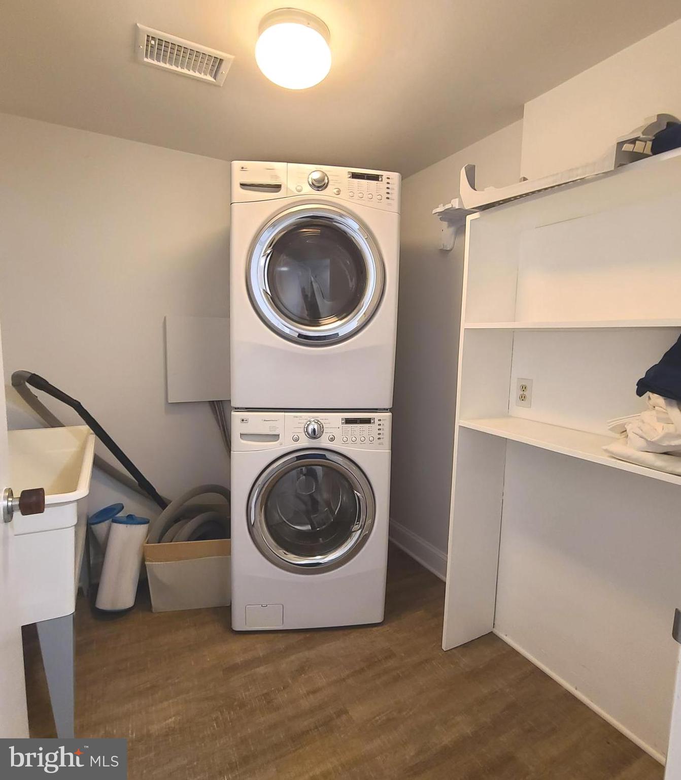 11208 Wedge Drive Reston, VA 20190 - Photo 31 of 38