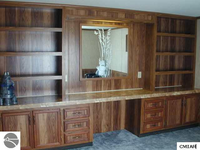 2779 South Lewis Road St. Louis, MI 48880 - Photo 5 of 9 1770041-4.JPG