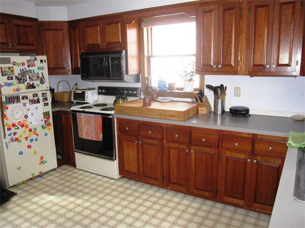 4 Old Sunderland Road Montague, MA 01351 - Photo 12 of 21