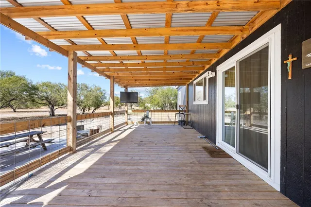 $289,900 | 15471 Us Highway, Sinton, TX 78387