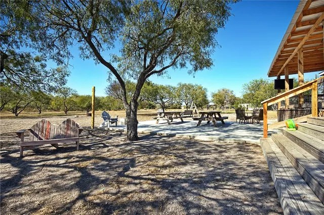 $289,900 | 15471 Us Highway, Sinton, TX 78387