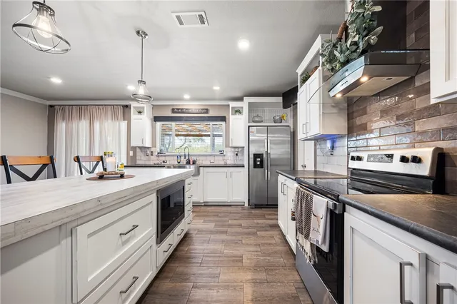 $289,900 | 15471 Us Highway, Sinton, TX 78387