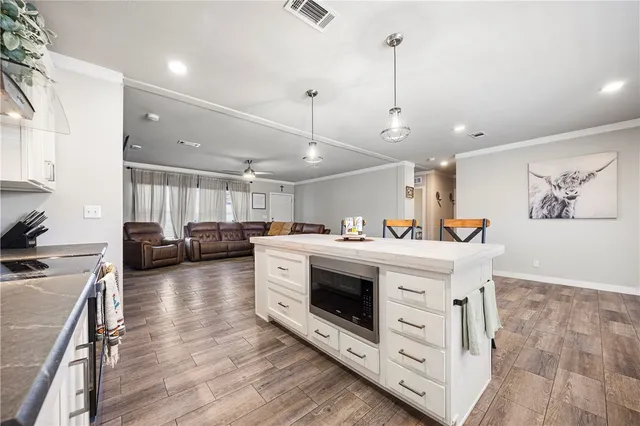 $289,900 | 15471 Us Highway, Sinton, TX 78387