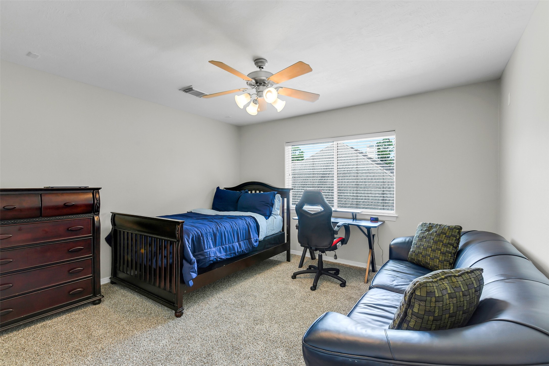 14906 Windsor Manor Houston, TX 77069 - Photo 22 of 34 Secondary bedroom ~