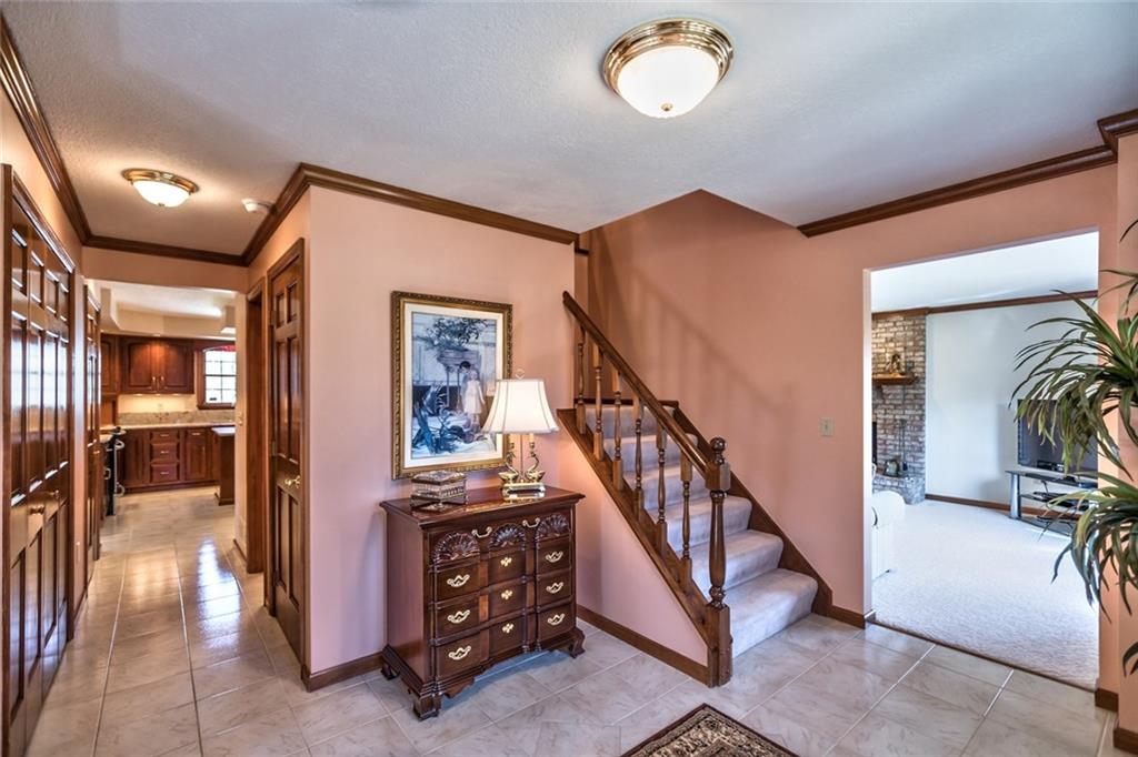 471 Pinkerton Road Wexford, PA 15090 - Photo 6 of 25 Ceramic Tile Entry Foyer Foyer
