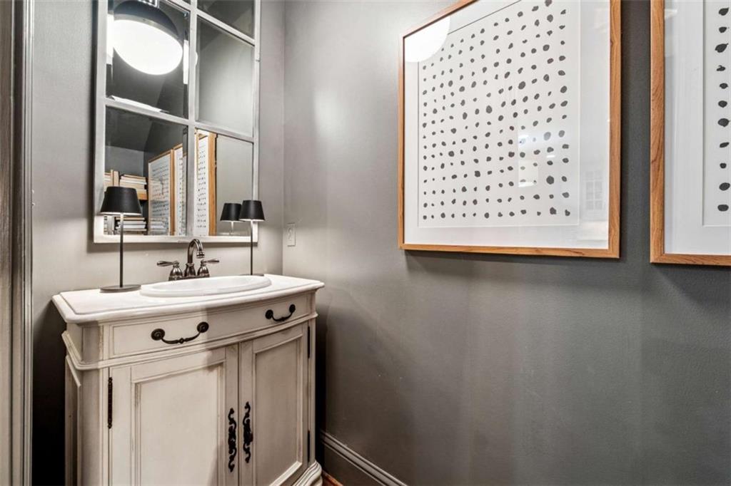 10296 Quadrant Court Alpharetta, GA 30022 - Photo 24 of 28 a view of utility room with washer and dryer