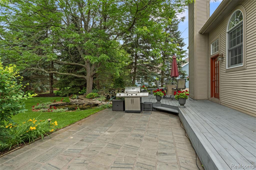 4030 Pebble Ridge Court Fenton, MI 48430 - Photo 7 of 36