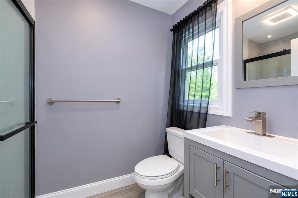 375 Queens Court Ridgewood, NJ 07450 - Photo 23 of 50