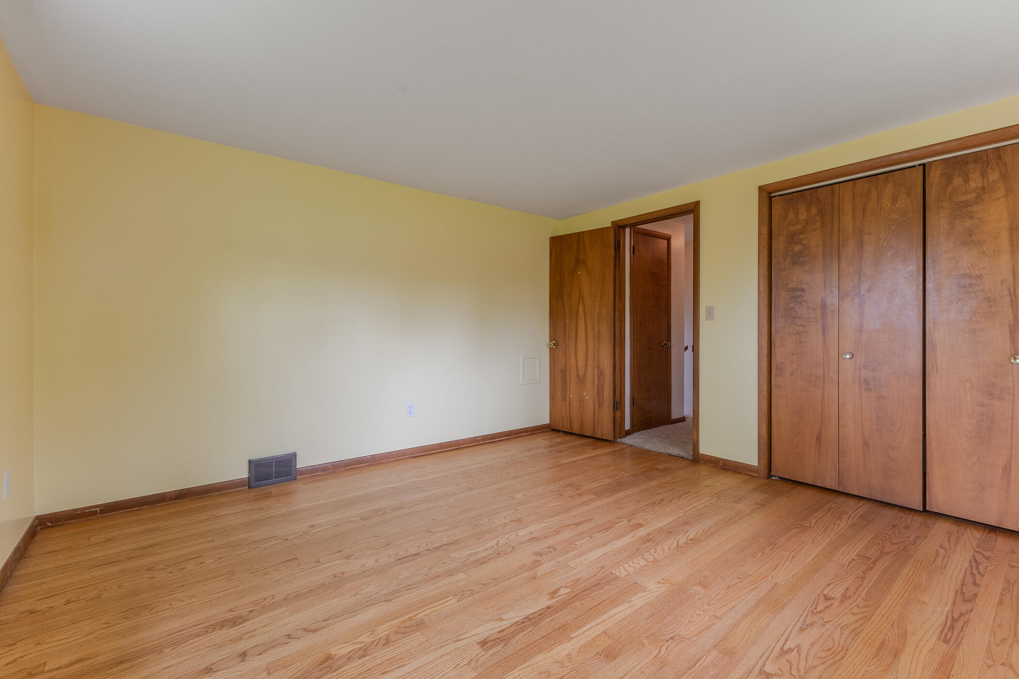 4658 3 Mile Road Northwest Grand Rapids, MI 49534 - Photo 12 of 28 4658 3 Mile Rd NW-31