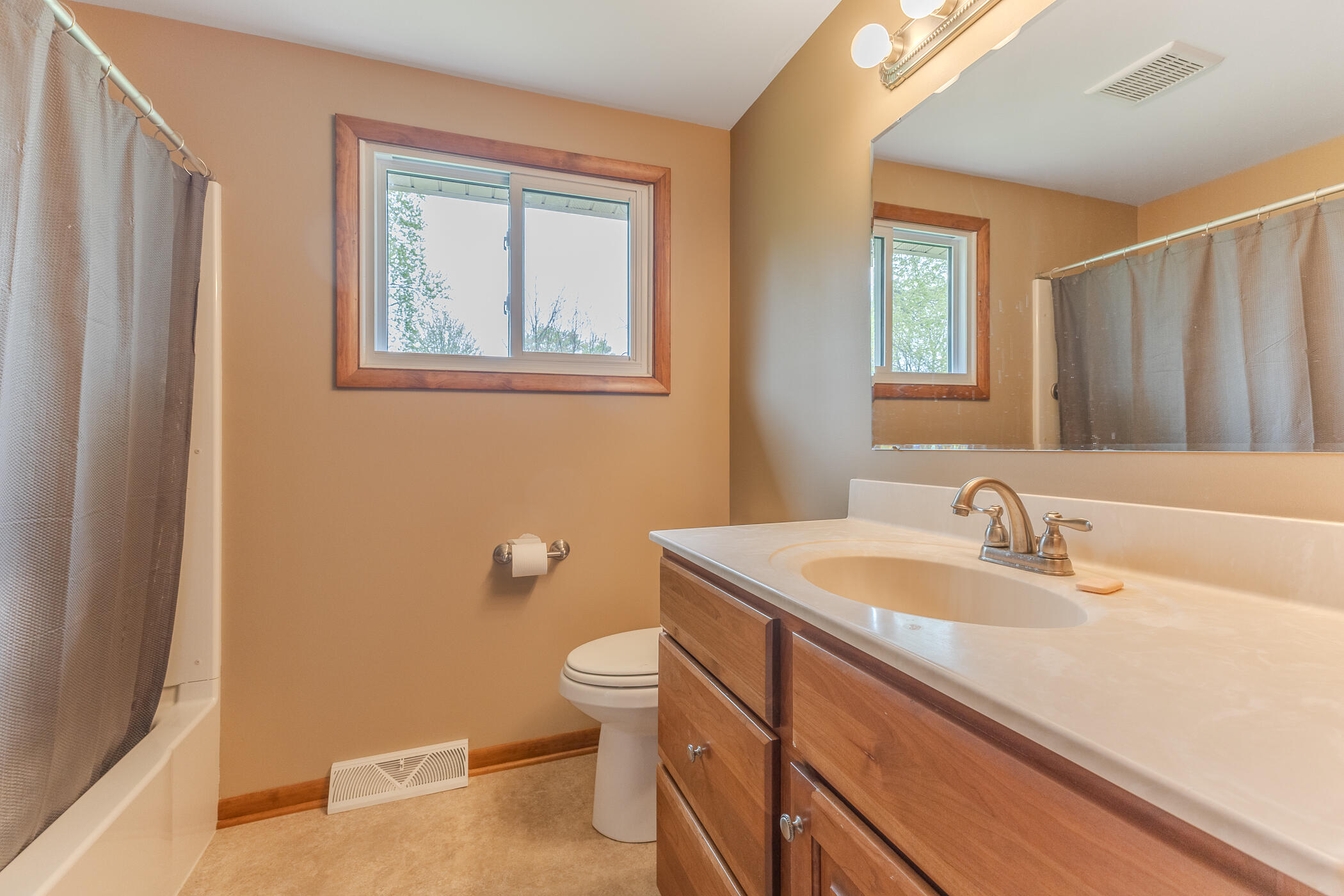 4658 3 Mile Road Northwest Grand Rapids, MI 49534 - Photo 15 of 28 4658 3 Mile Rd NW-28
