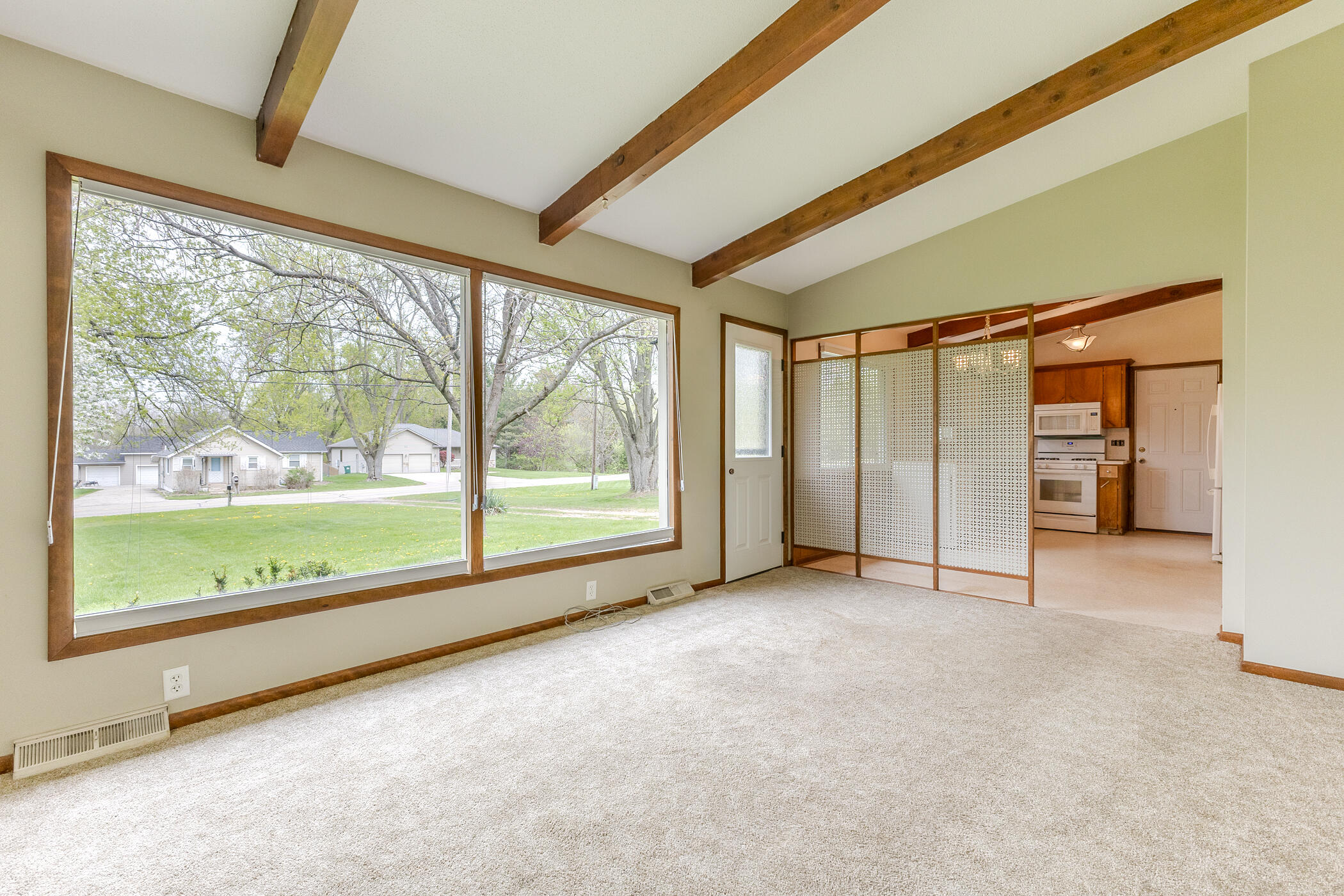 4658 3 Mile Road Northwest Grand Rapids, MI 49534 - Photo 2 of 28 4658 3 Mile Rd NW-14