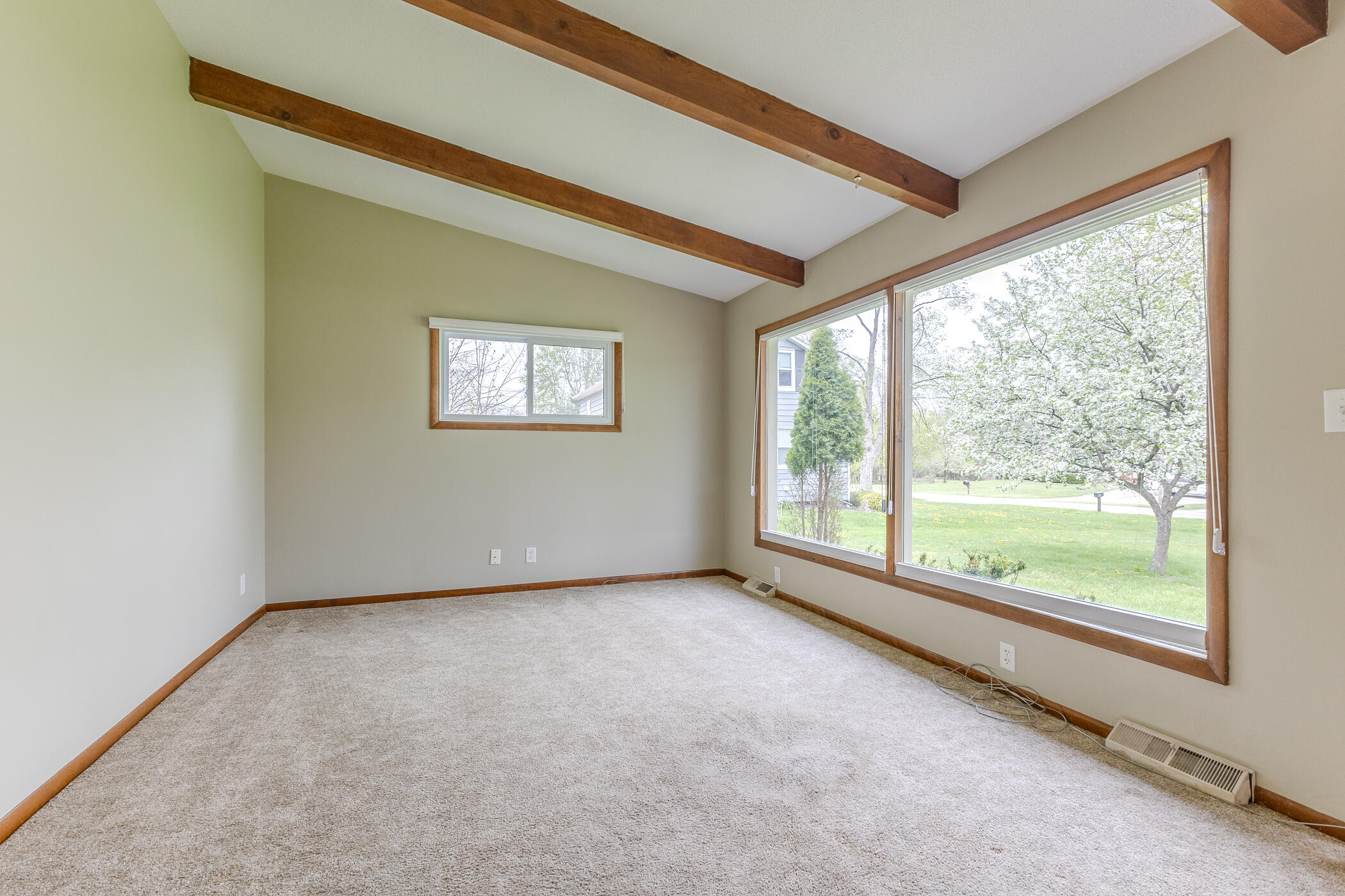 4658 3 Mile Road Northwest Grand Rapids, MI 49534 - Photo 3 of 28 4658 3 Mile Rd NW-12
