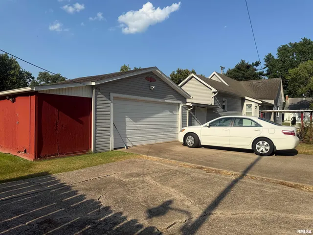 $88,000 | 401 North 23rd Street, Herrin, IL 62948