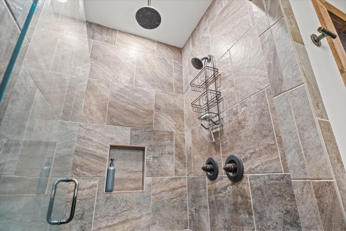 1028 Walton Road Scotts Hill, TN 38374 - Photo 21 of 40