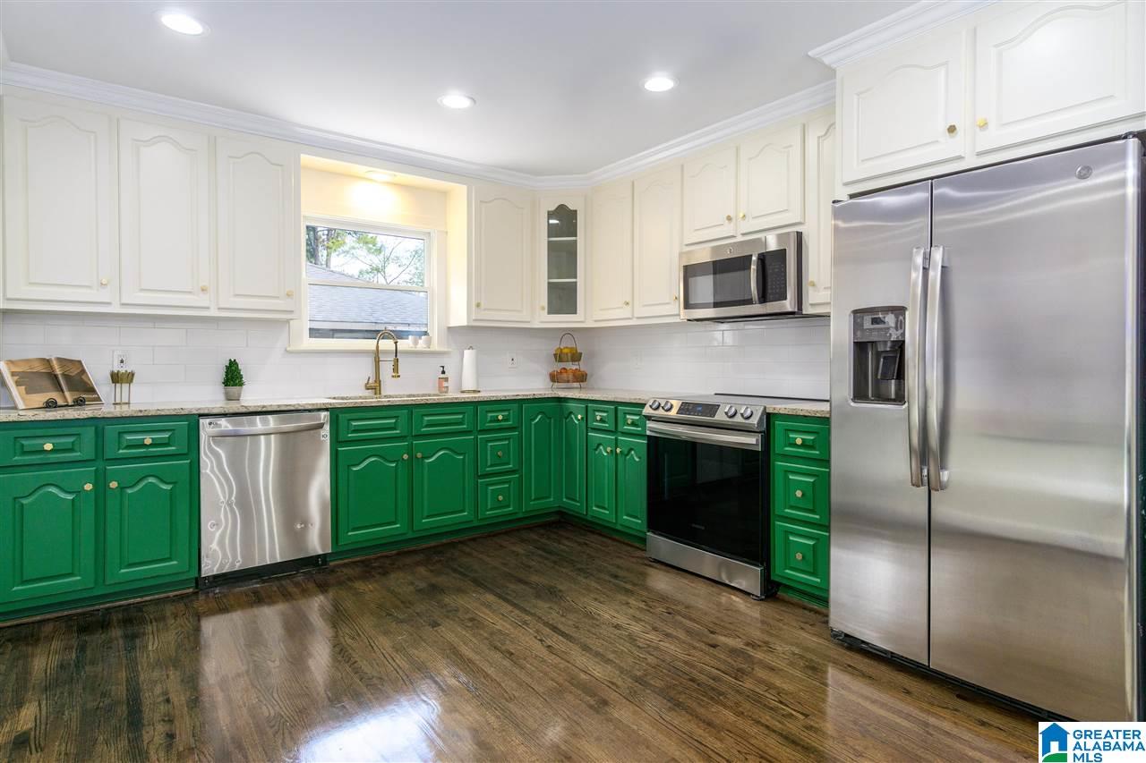 1624 Cresthill Road Birmingham, AL 35213 - Photo 10 of 25